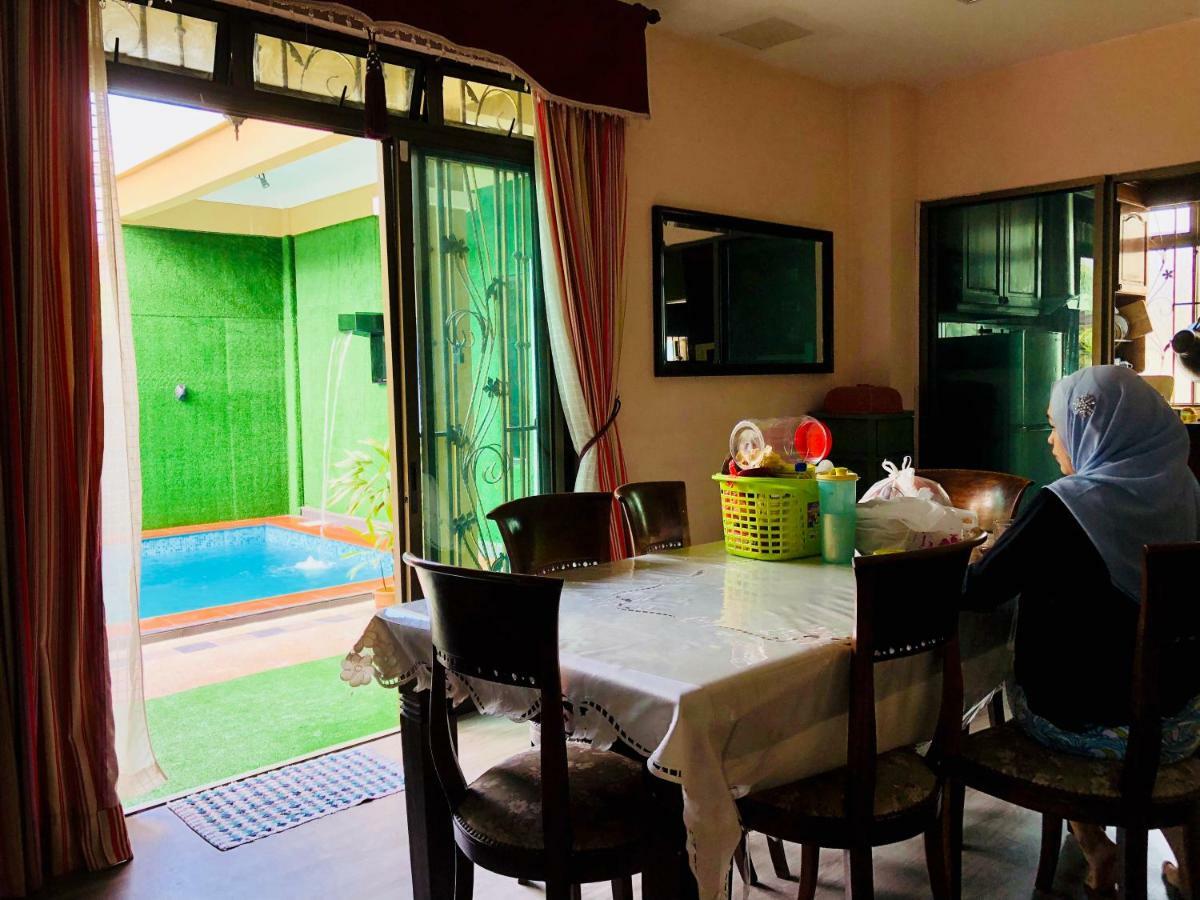 Suria 1 Homestay Jb With Private Pool Johor Bahru Exteriör bild